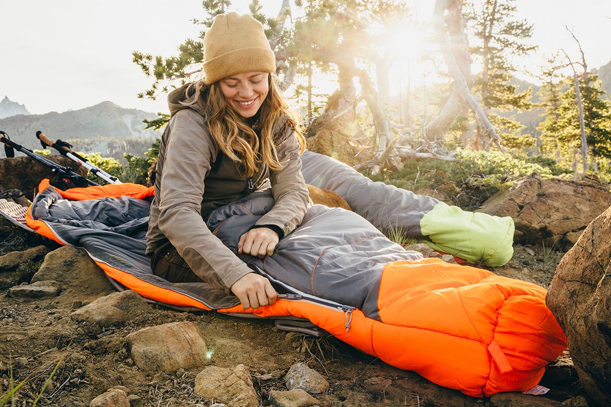 Best Sleeping Bags to Buy for Camping, Hiking, Traveling